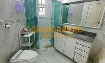 Imagem 3: Casa de condomínio para venda tem 514 metros quadrados com 6 quartos