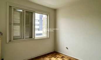 Imagem 4: Apartamento para venda possui 81 metros quadrados com 3 quartos em Floresta - Porto Alegre