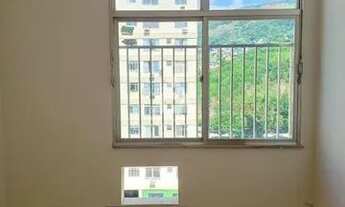 Imagem 7: Apartamento a venda na Rua Camarista Meier