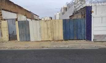 Imagem 3: Terreno no centro ao lado do bizord