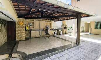 Imagem 5: Casa Duplex com 4 Suítes e Deck com Churrasqueira