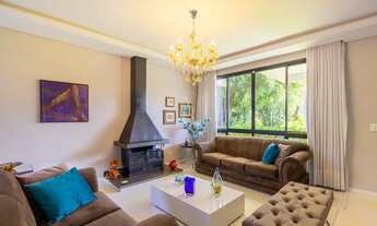 Imagem 7: Casa em condomínio com 3 suítes e piscina no Bairro Seminário em Curitiba!