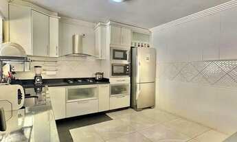 Imagem 7: Casa à venda com 3 suítes amplas, 250m² de construção no Portal do Sol 1, Goiânia, GO