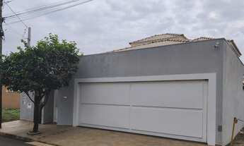 Imagem: Linda casa moderna em Guararapes