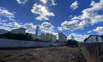 Imagem: Área comercial na avenida feitoria excelente