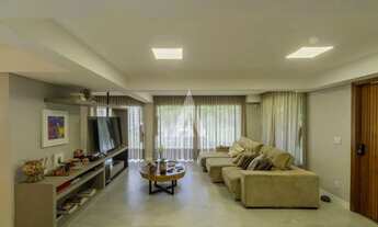 Imagem: Casa com 4 suíte(s) à venda no bairro