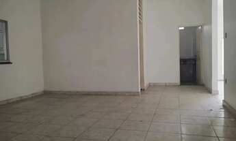 Imagem 7: Casa com 4 quartos em Parque 10 de Novembro - Aceita Apartamento