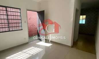 Imagem 2: Alugue Casa Térrea com 2 Quartos na Vila Isolina Mazzei - R$ 1.800