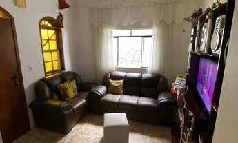 Imagem: Casa com 3 quartos, suíte e amplo quintal