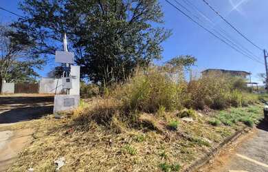 Imagem 6: Lote de 420 m² à Venda na Avenida Bufaiçal Faiçalville