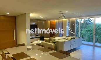 Imagem 2: Casa de Luxo com Vista Deslumbrante para as Montanhas no Residencial das Árvores