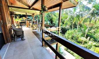 Imagem: Casa em meio ao verde