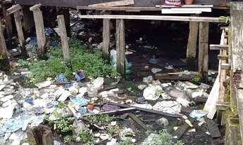 Imagem: Vendo barraco na vila esperança