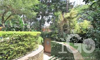 Imagem 3: Térrea em meio de muito verde e privacidade total! Terreno: 1177,00 m²