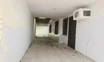 Imagem 2: Casa para aluguel tem 200 metros quadrados com 3 quartos em Cambeba - Fortaleza - CE