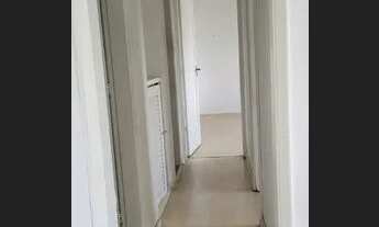 Imagem 5: Apartamento em prédio pequeno em Rua bucólica da Gávea