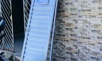 Imagem: Porta de alumínio completa