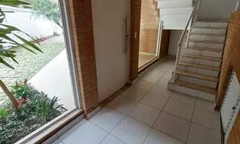 Imagem 2: CASA TRIPLEX 03 SUÍTES E 02 VAGAS!