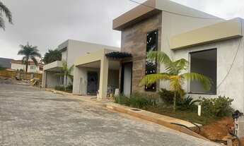 Imagem 2: EXCELENTE CASA DE ALTO PADRÃO EM ARNIQUEIRAS, OTIMA OPORTUNIDADE!!!