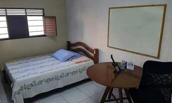 Imagem 2: QUARTO COM SUÍTE NOS BANCÁRIOS