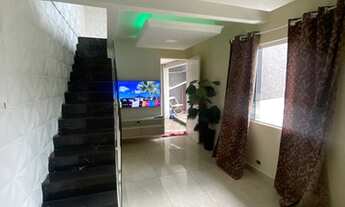 Imagem 5: Sobrado triplex para venda tem 185 m2 com 4 quartos em Cidade Industrial - Curitiba - PR