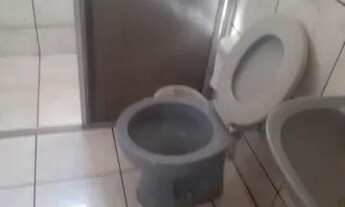 Imagem 2: Casa num terreno de 10por 25m