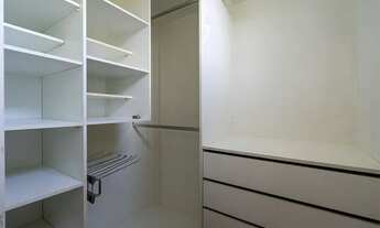 Imagem 2: Apartamento pronto te esperando, em rua cobiçada na Vila Mariana!