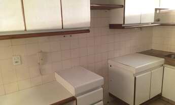 Imagem 7: Apartamento para aluguel possui 189 metros quadrados com 4 quartos em Aflitos - Recife - P