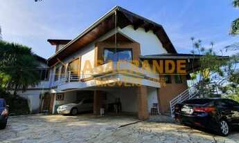 Imagem: Casa de condomínio para venda tem 514 metros