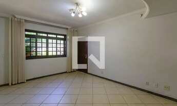 Imagem 3: Casa para Aluguel - Castelo, 3 Quartos, 210 m2