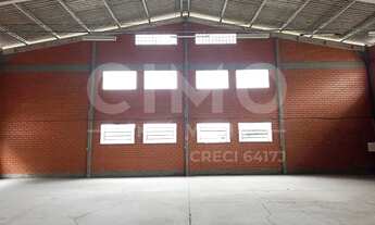 Imagem 3: Galpão 700m² para locação em Blumenau Frente BR-470, 3 docas