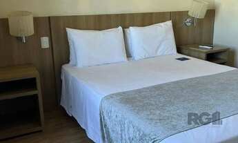 Imagem 7: Flat semimobiliado, uma vaga, no bairro Praia de Belas em Porto Alegre