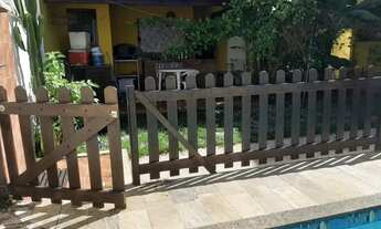 Imagem 7: Piscina e Churrasqueira no Peró