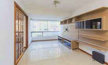 Imagem: Amplo apartamento com 3 quartos e vaga de