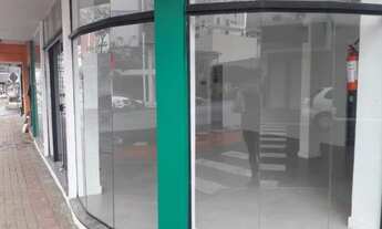 Imagem 2: Excelente loja p/ locação na 3º Avenida! Centro de Balneário Camboriú!