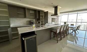 Imagem 3: Apartamento à venda no Centro de Balneário Camboriú-SC, 4 suítes e 3 vagas - 228m²