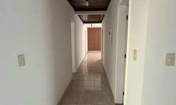 Imagem 7: #x27;Ampla Casa na Tamandaré Próx 16 de Novembro 7X35m 4 Quartos (2 Suítes) 3 Vg