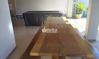 Imagem 6: Casa residencial disponível para venda no bairro Cidade Jardim em Uberlândia-MG