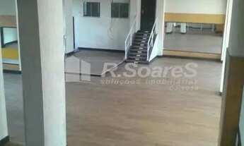 Imagem 2: Exelente loja comercial situada no melhor ponto comercial do Centro, com aproximadamente 5