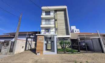 Imagem 2: Apartamento com 2 quartos, sacada com churrasqueira e 1 vaga de garagem no Bairro Jardim I