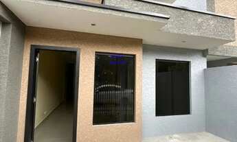 Imagem: CASA COM PÉ DIREITO BEM ALTO, ACABAMENTO