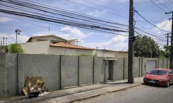 Imagem: Casa com 8 dormitórios à venda, 371 m²