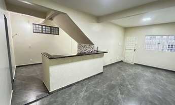 Imagem 2: APARTAMENTO TÉRREO 2Qts NA SHVP Rua 10A