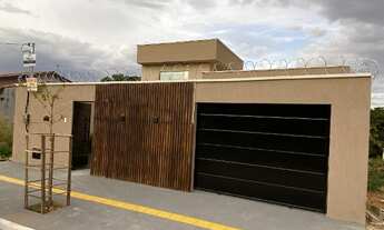 Imagem 2: Linda Casa 3/4 c/ Piscina em Goiânia !