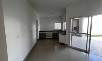 Imagem 5: Casa de condomínio para venda possui 170 metros quadrados com 4 quartos em Iporanga - Soro