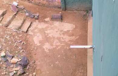 Imagem 6: Vendo duas casas e terreno.zap *09