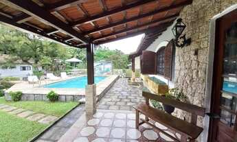 Imagem: Casa à venda em Teresópolis no bairro