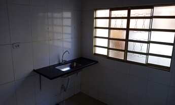 Imagem 2: Imóvel contendo 2 residências individuais, oportunidade para renda ou moradia, financia