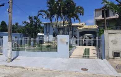 Imagem 2: Casa para Venda em Imbituba, Paes Leme, 4 dormitórios, 2 banheiros, 3 vagas
