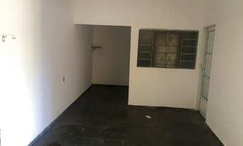 Imagem 2: ALUGA-SE CASA 02 DORMITÓRIOS ** BAIRRO ELDORADO *